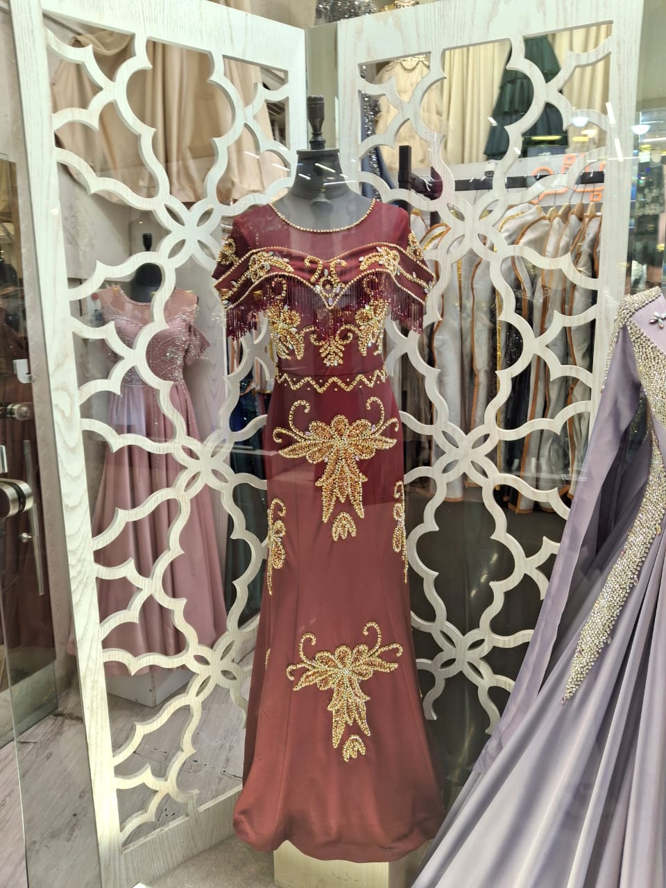 مزون لباس مجلسی فروشگاه بانو در مشهد